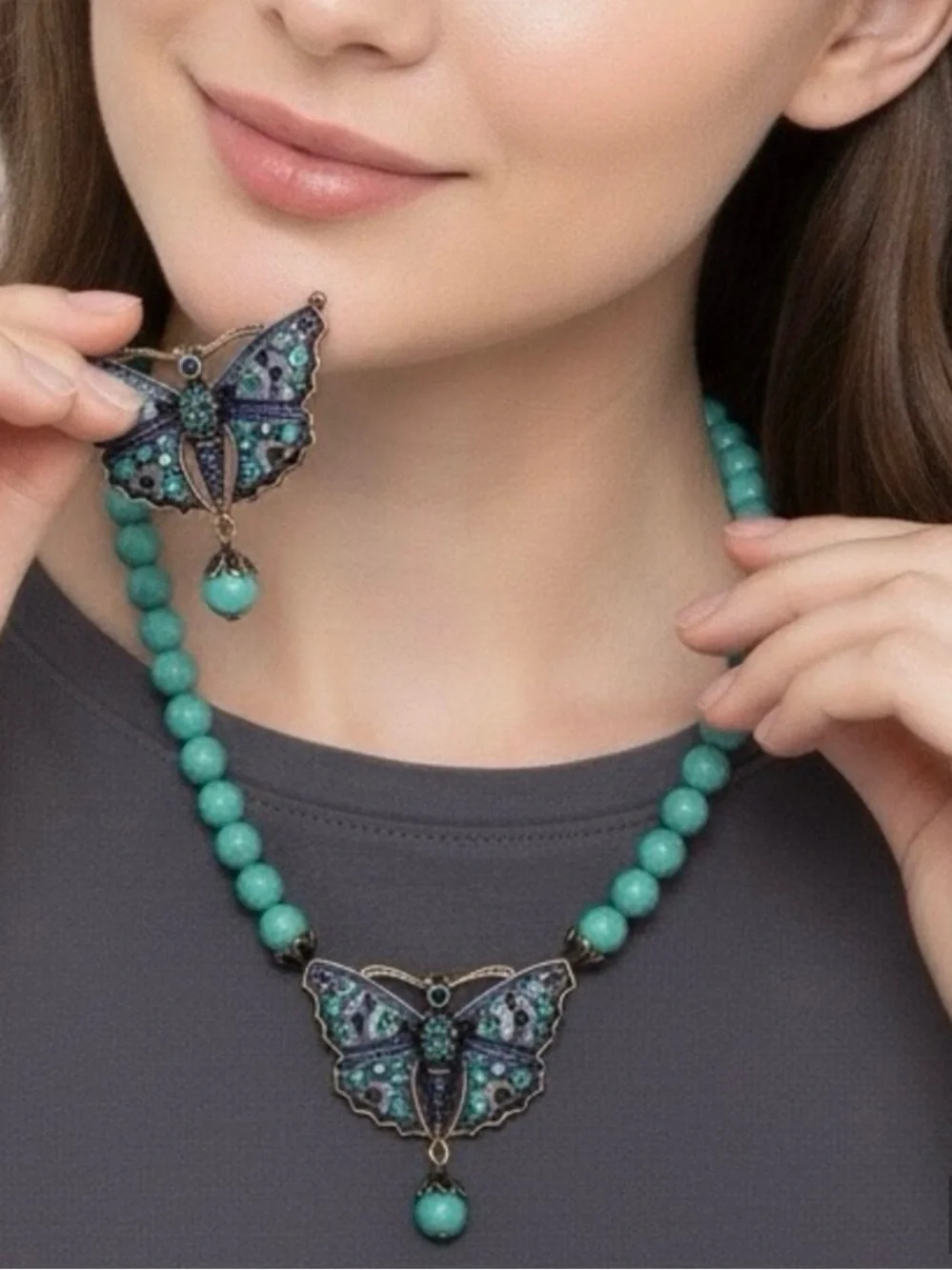 Heidi Daus turquoise bead